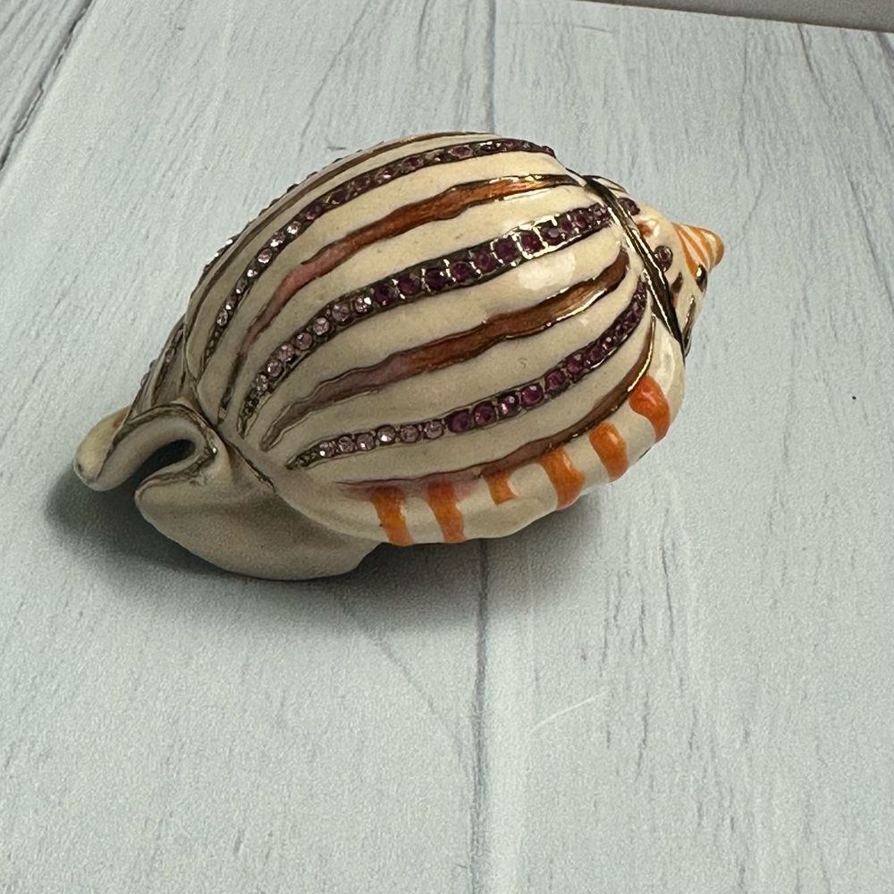 Bejeweled Shell Enamel Inlay Clam Sea Conch Shell Hinged Trinket Box Pink Stones